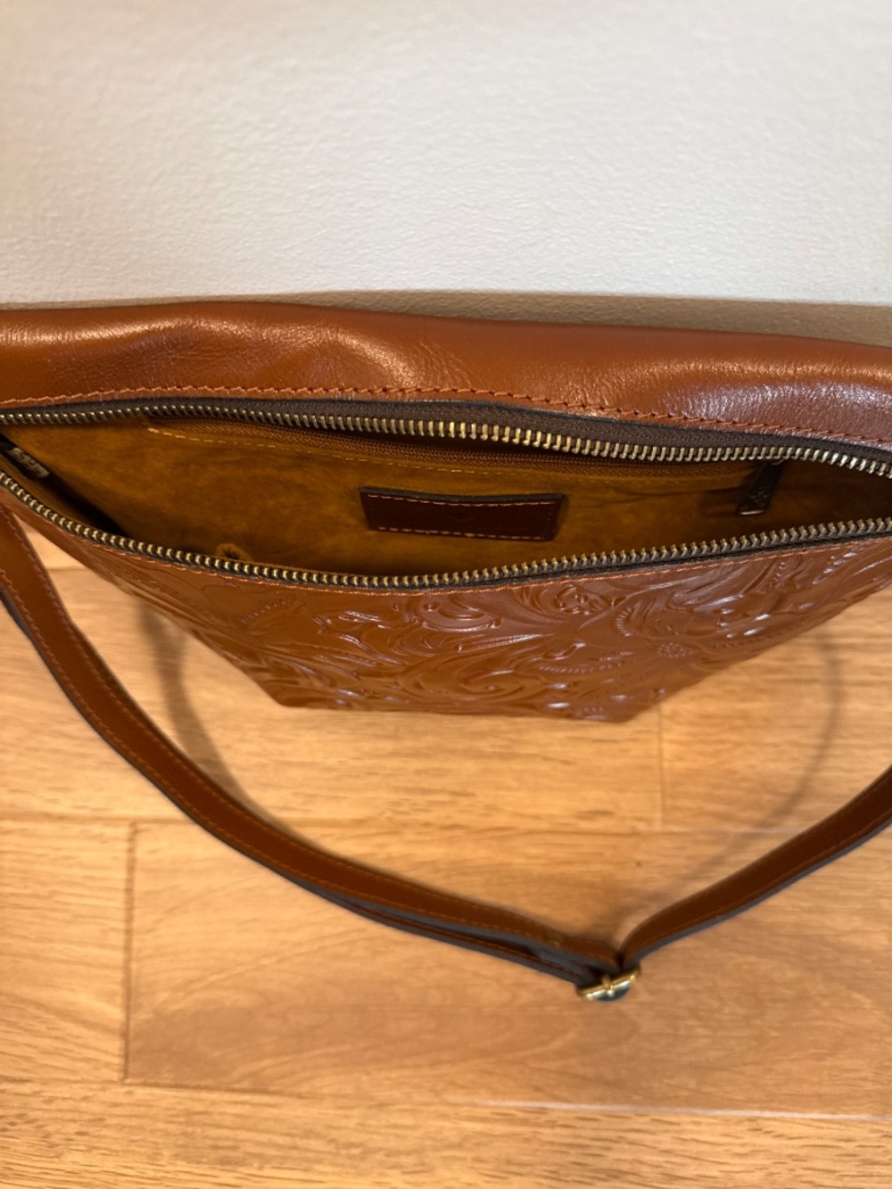 Patricia Nash Tooled leather - Picture 2 of 4